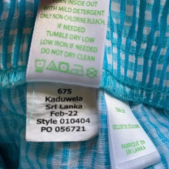 Lilly Pulitzer Lagoon 100% Linen Seabreeze
Blue Along The Same Line Shorts (S) - Picture 8 of 10